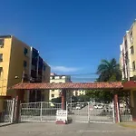 Eco Friendly Cozy Bunk Room With Private Bath Near Airport