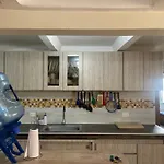 Eco Friendly Cozy Bunk Room With Private Bath Near Airport