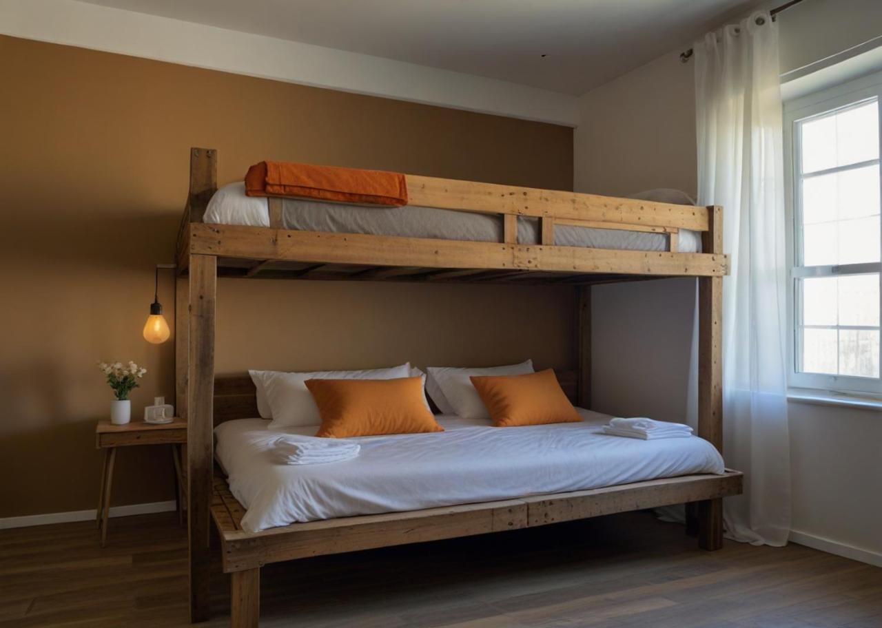 Guest house Eco Friendly Cozy Bunk With Private Bath Near Airport *