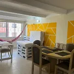 Eco Friendly Cozy Bunk Room With Private Bath Near Airport