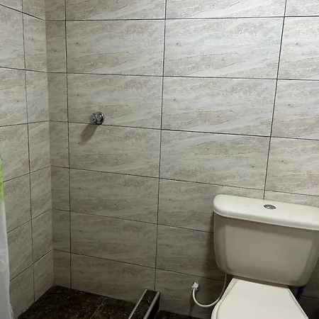 Eco Friendly Cozy Bunk With Private Bath Near Airport * Cartagena
